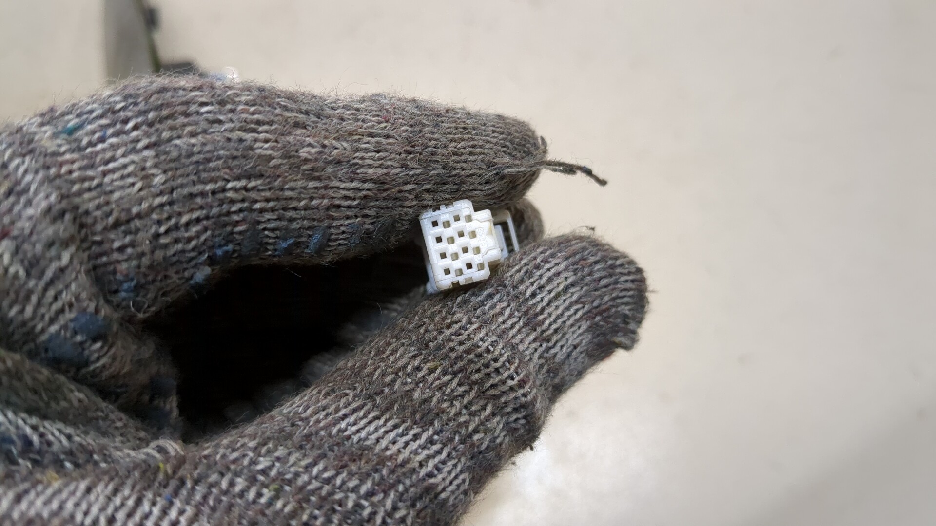 Зеркало правое электрическое