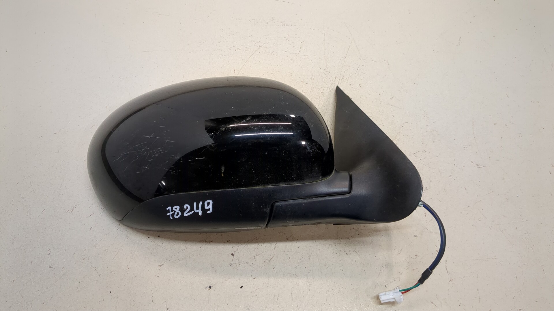 Зеркало правое электрическое