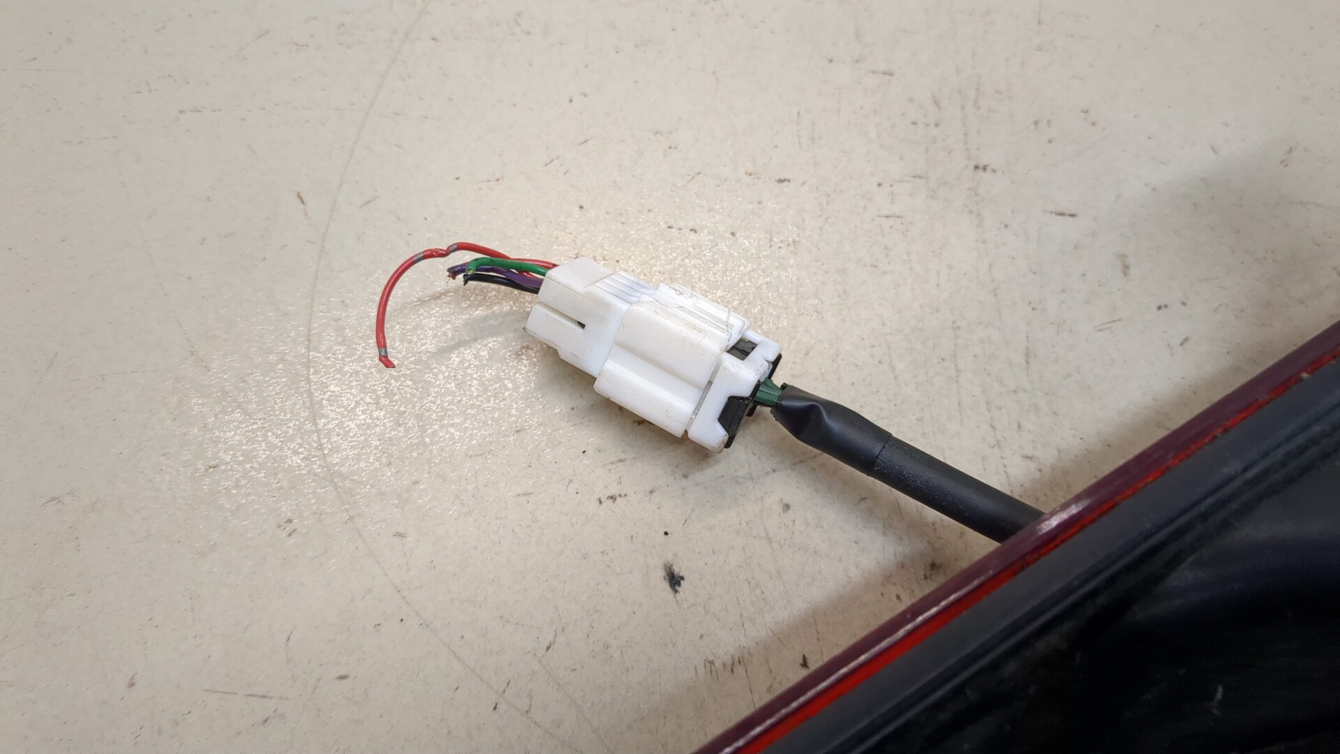 Фонарь задний левый