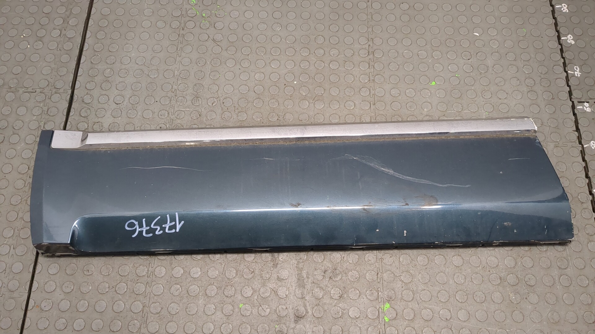 Молдинг двери