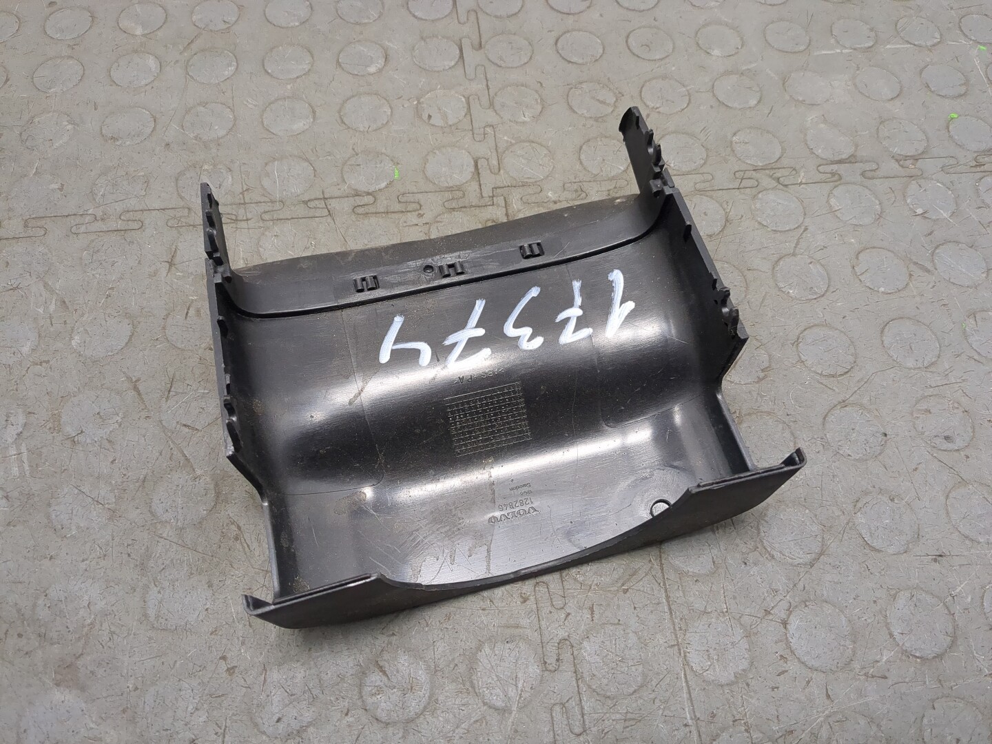 Кожух рулевой колонки