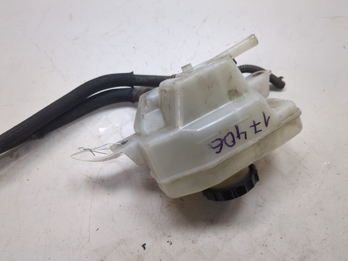 Бачок расширительный