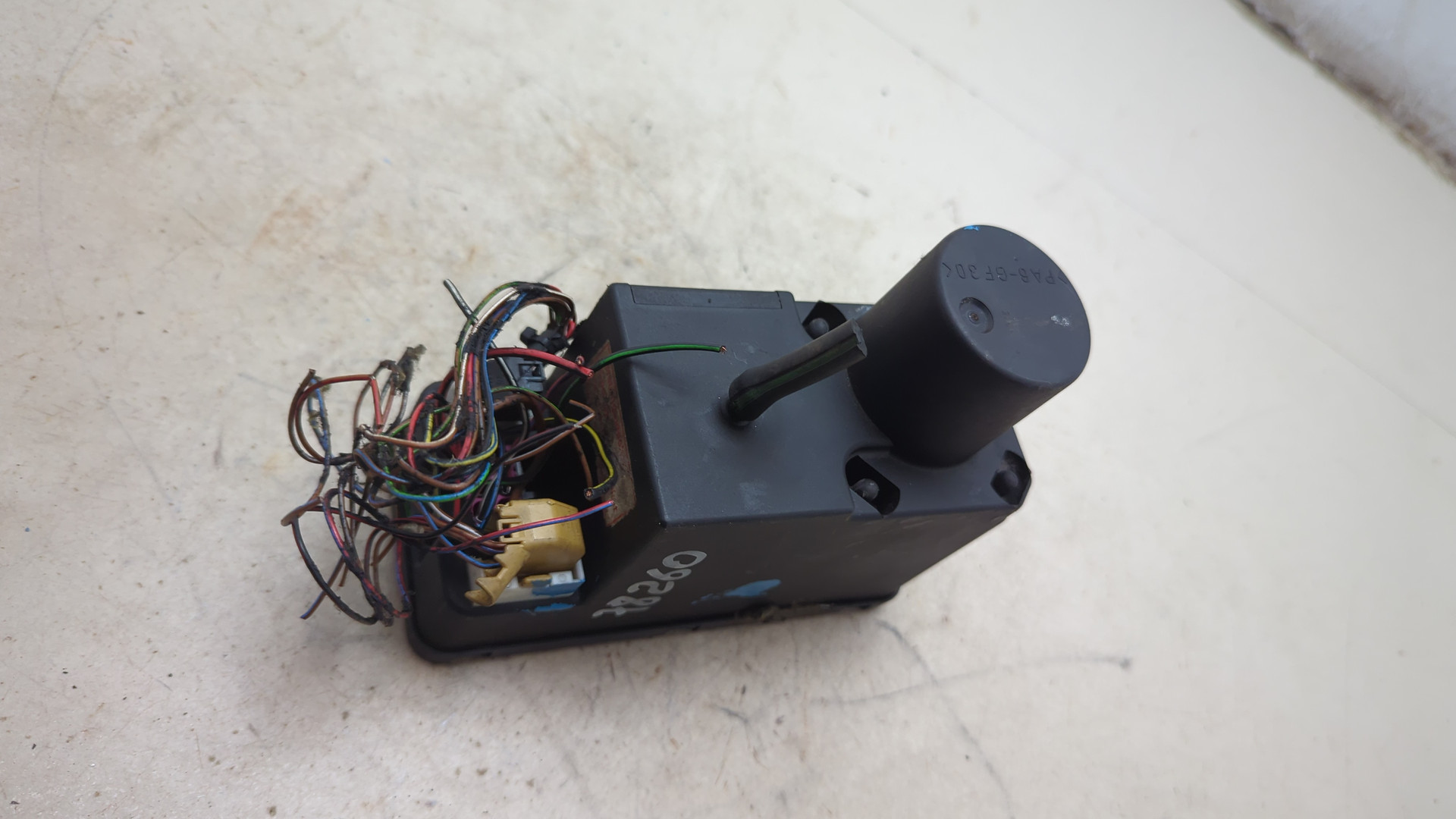 Вакуумное устройство системы центрального замка