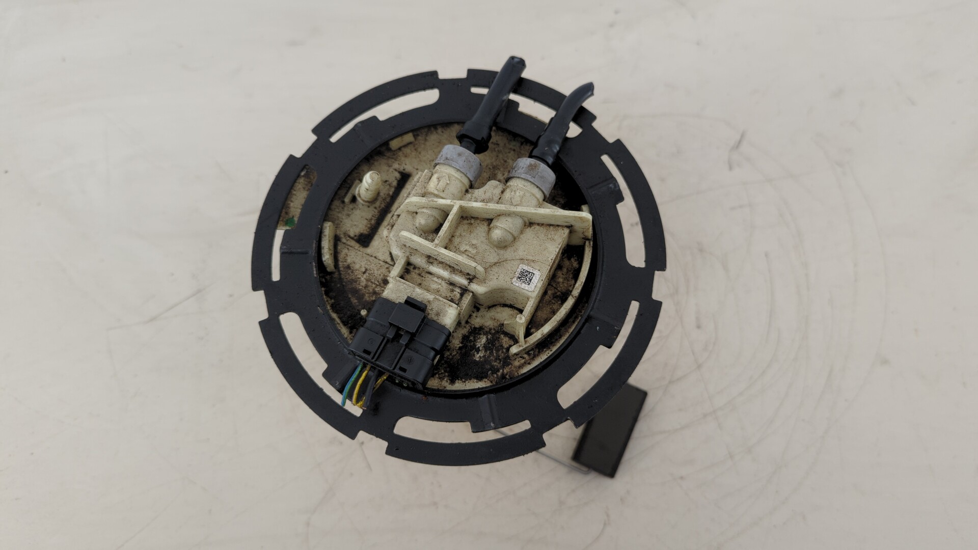 Насос топливный электрический