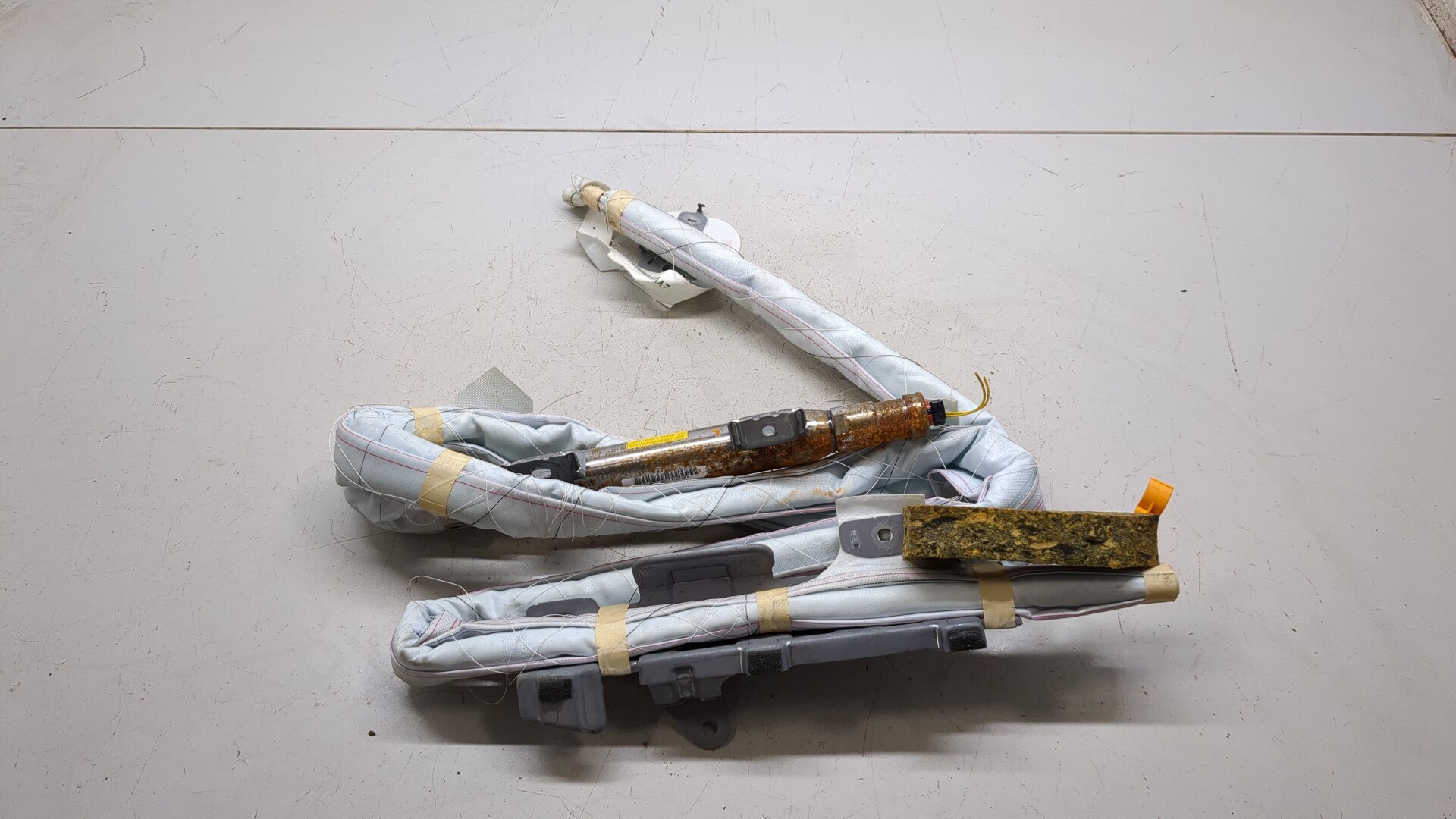 Подушка безопасности боковая (шторка)