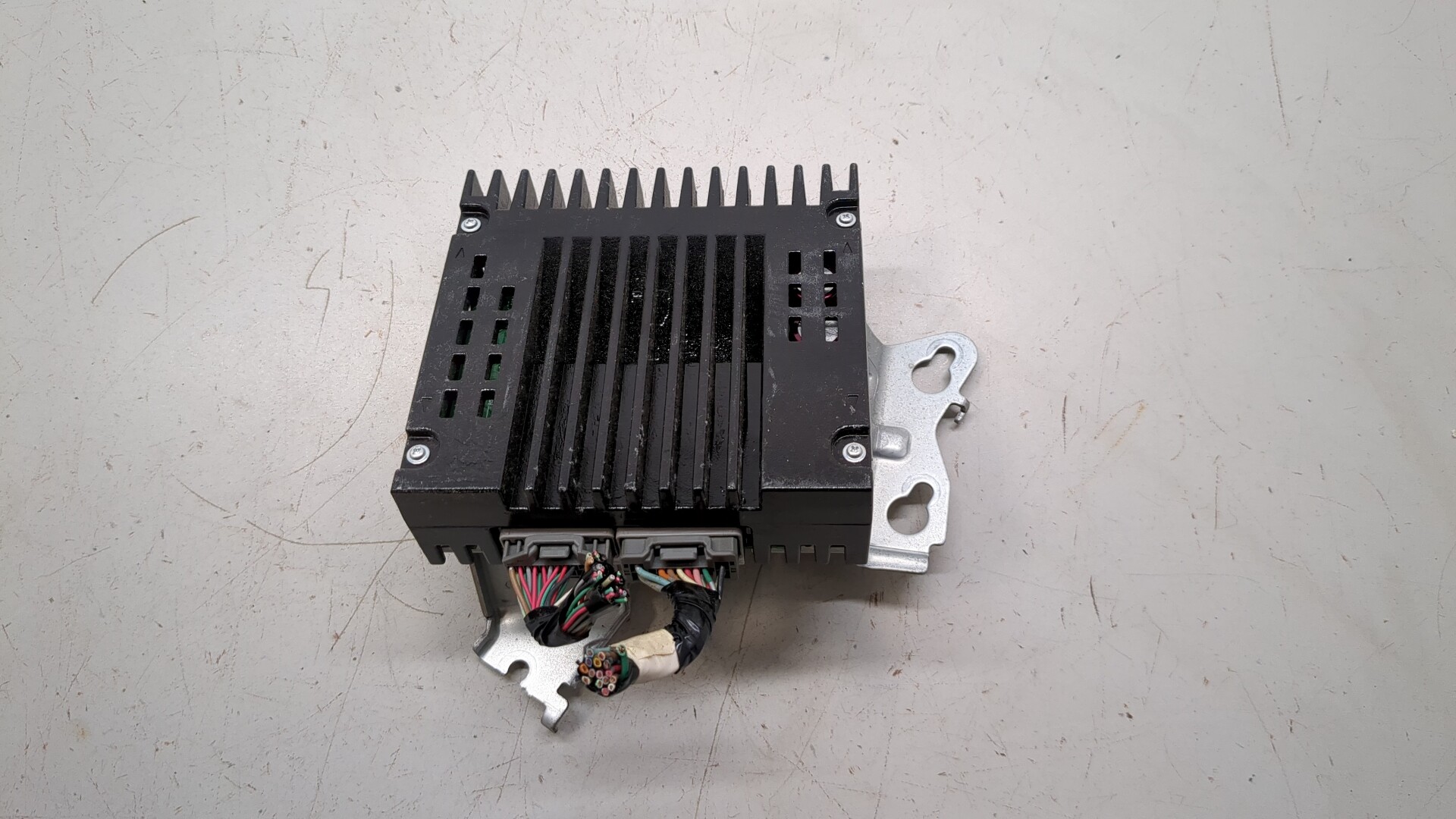 Усилитель акустической системы