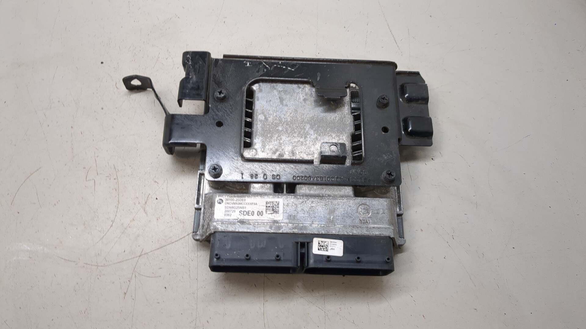 Блок управления двигателем