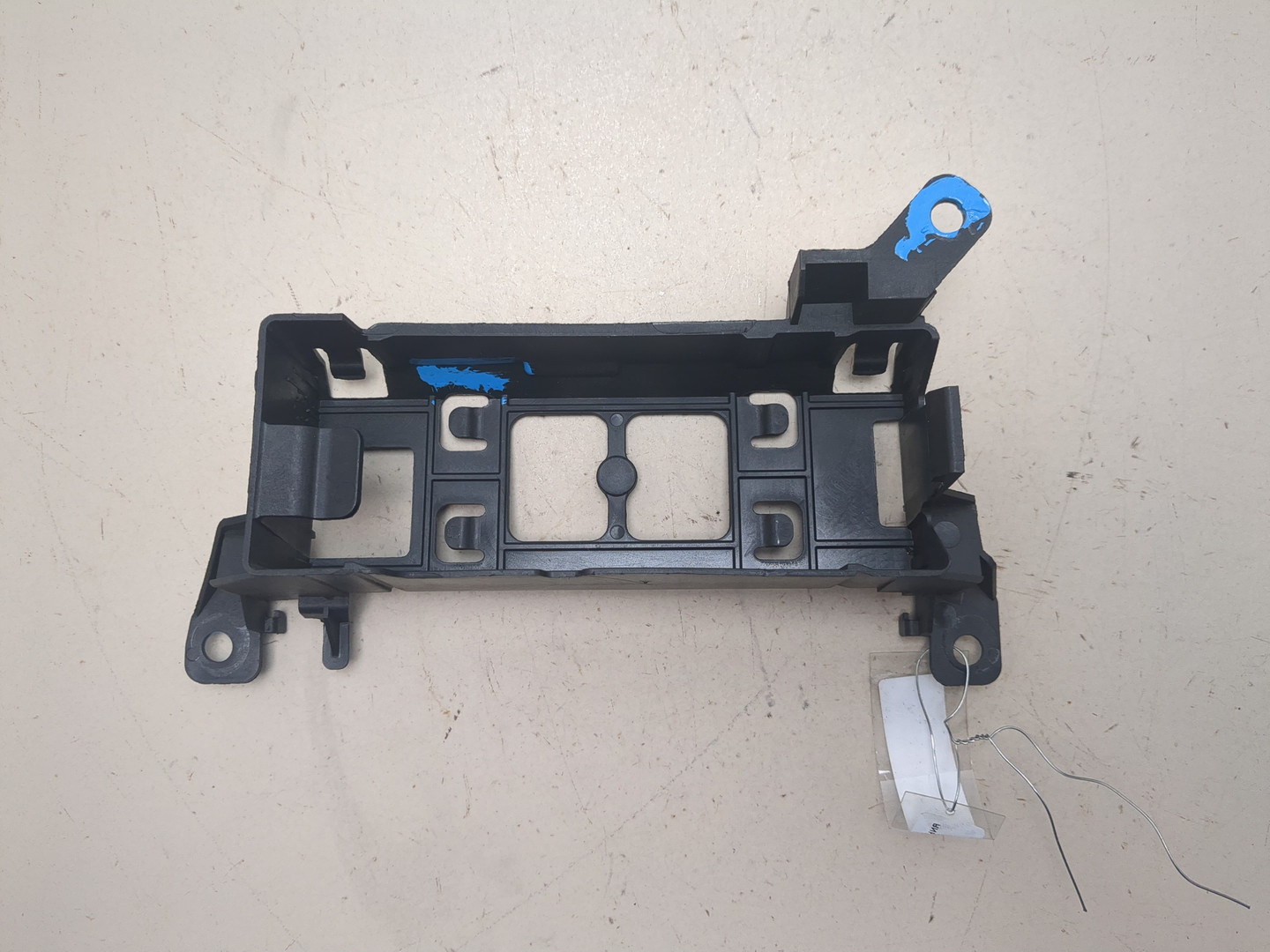 Кронштейн электронного блока управления / контроля