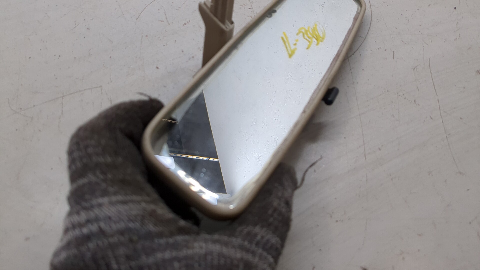 Зеркало заднего вида