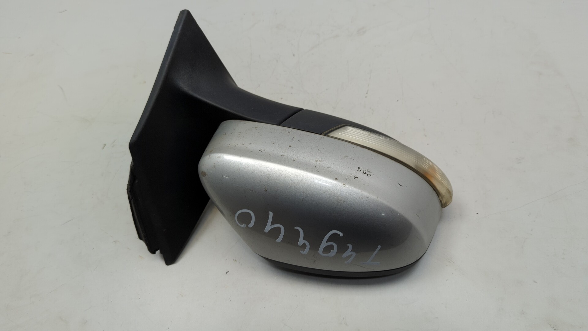 Зеркало правое электрическое