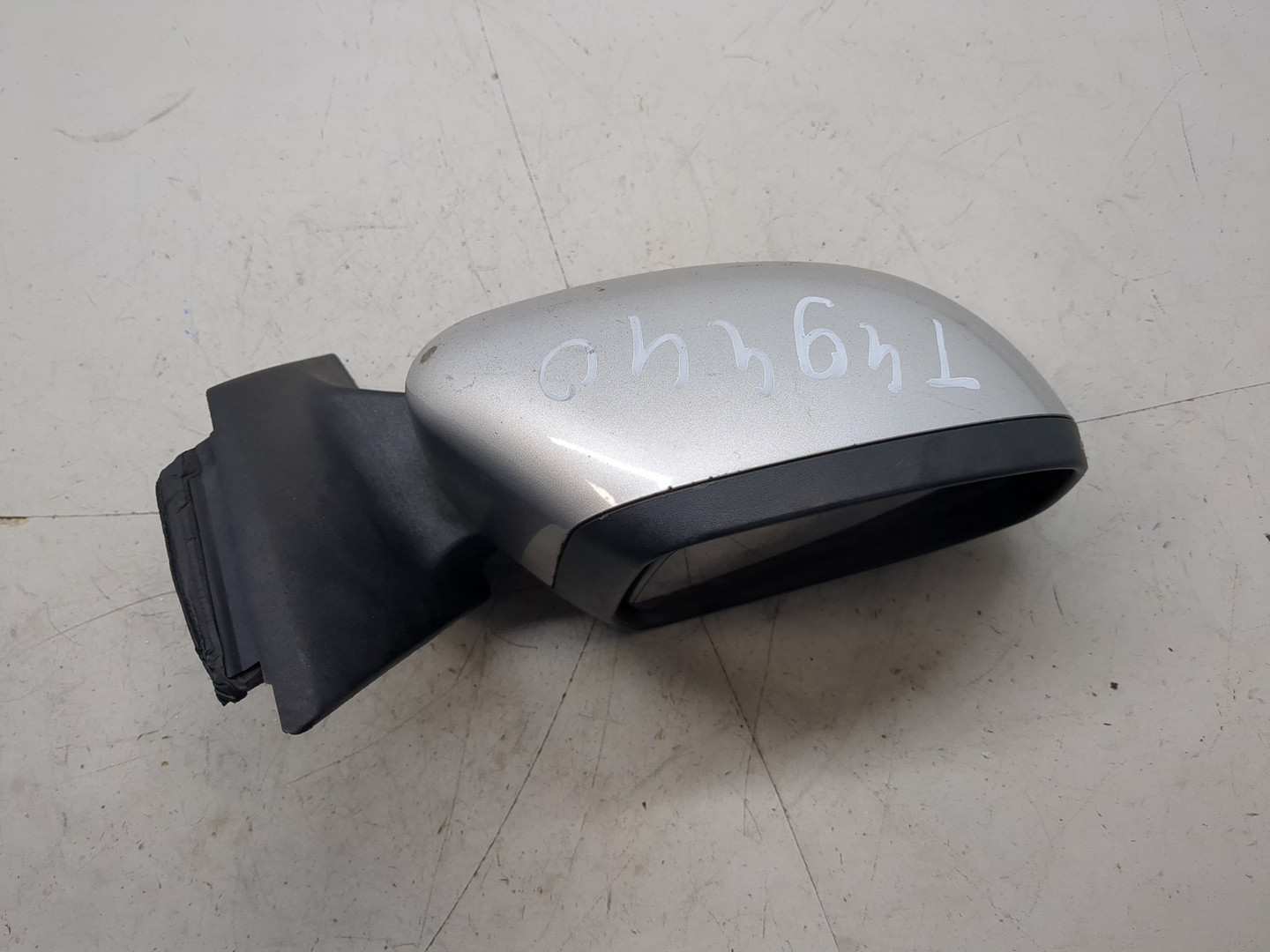 Зеркало правое электрическое