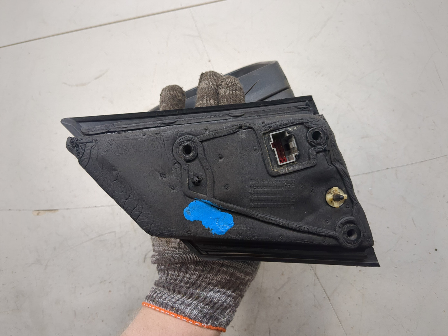 Зеркало правое электрическое