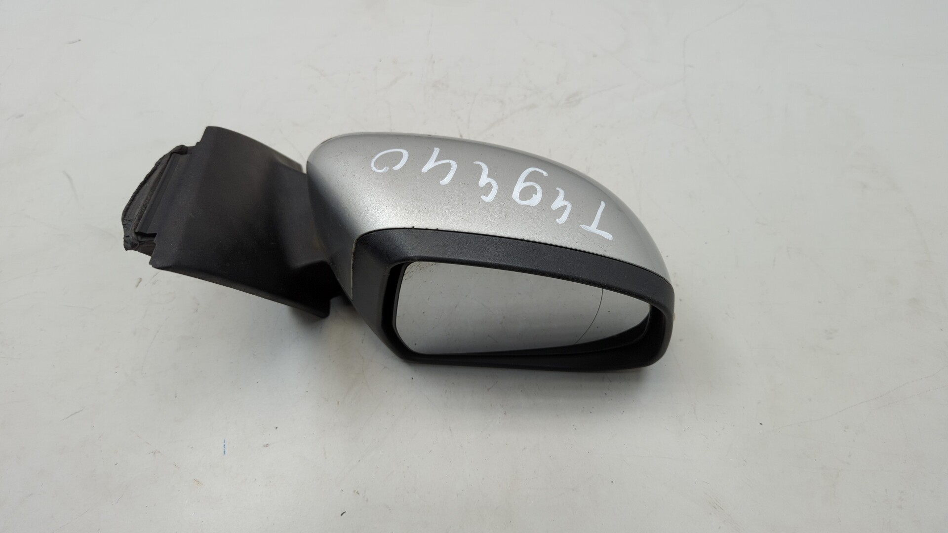 Зеркало правое электрическое