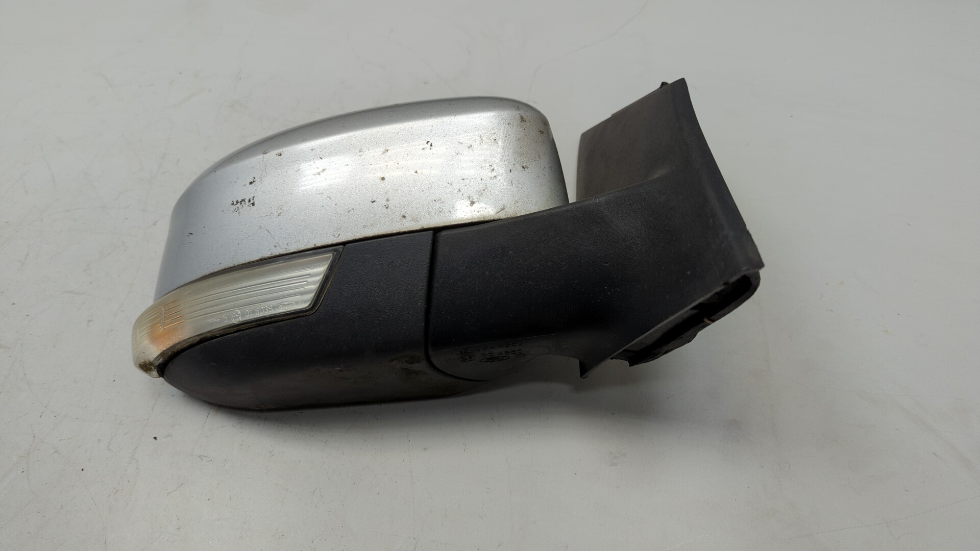 Зеркало правое электрическое