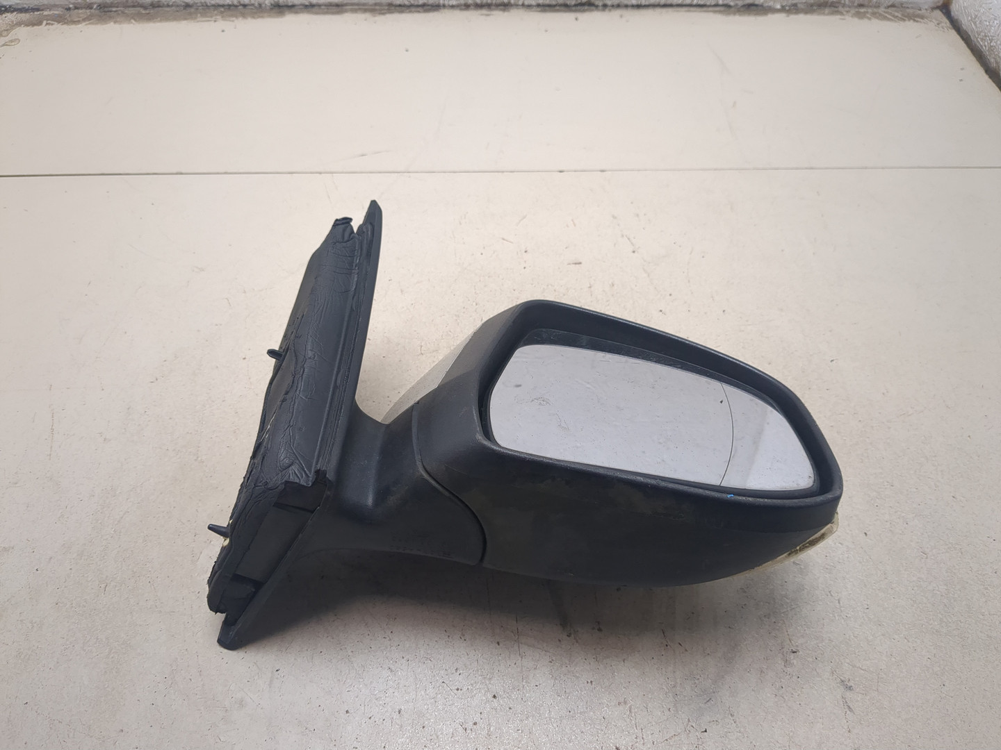 Зеркало правое электрическое