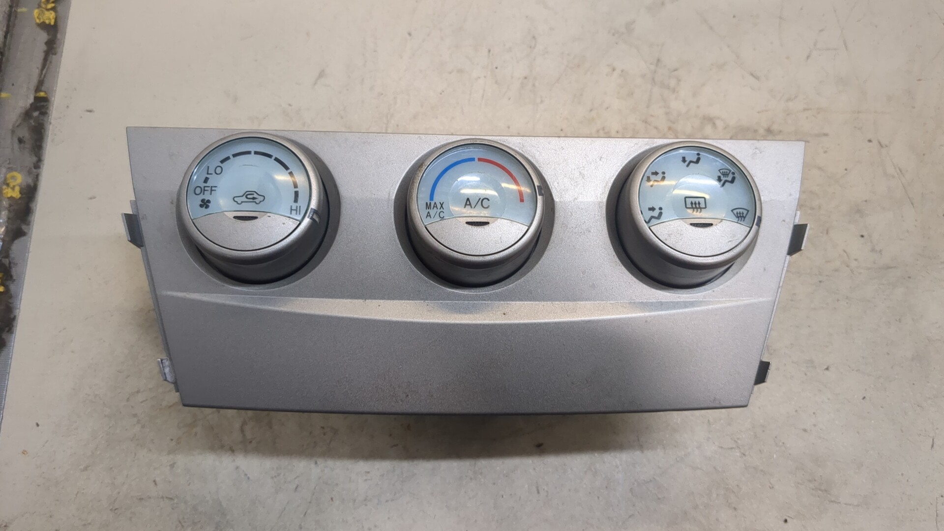 Переключатель отопителя для Camry XV40 2006-2011