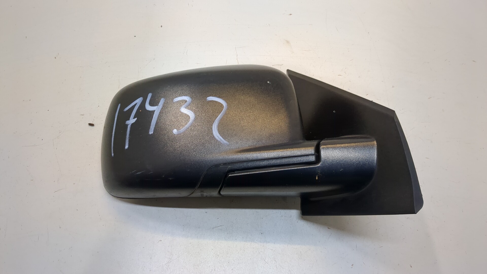 Зеркало правое электрическое