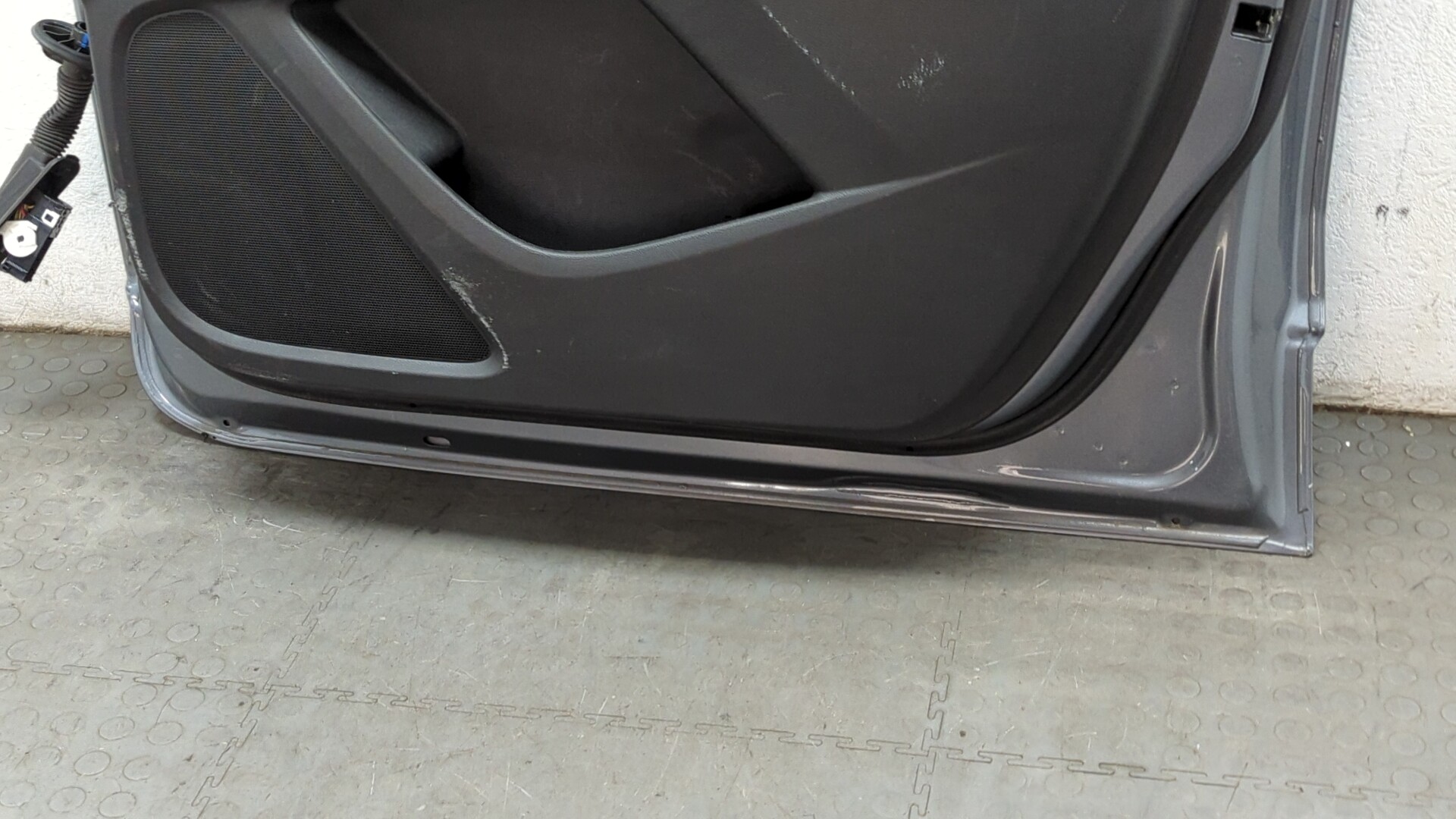 Дверь передняя правая