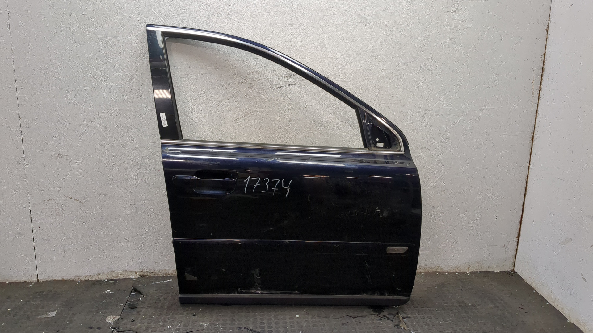 Дверь передняя правая