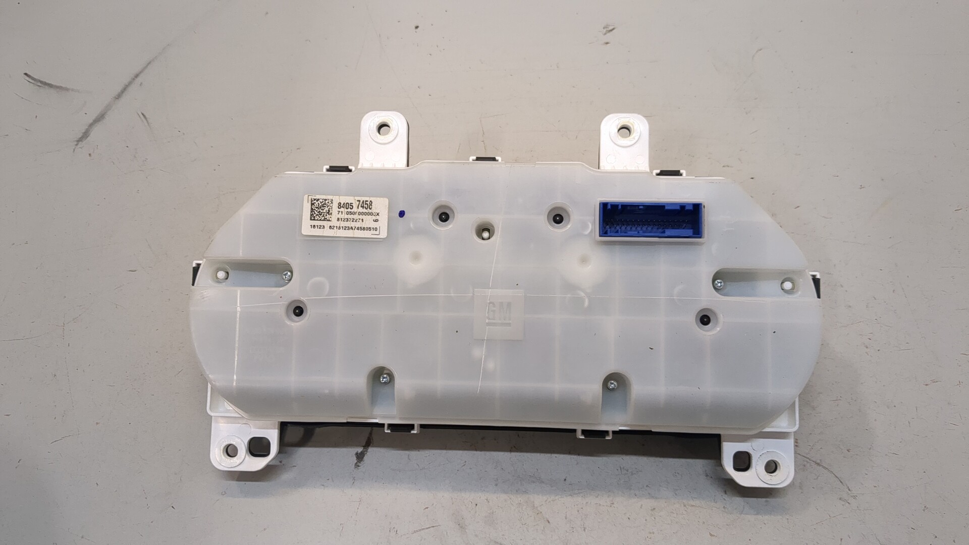 Панель приборов