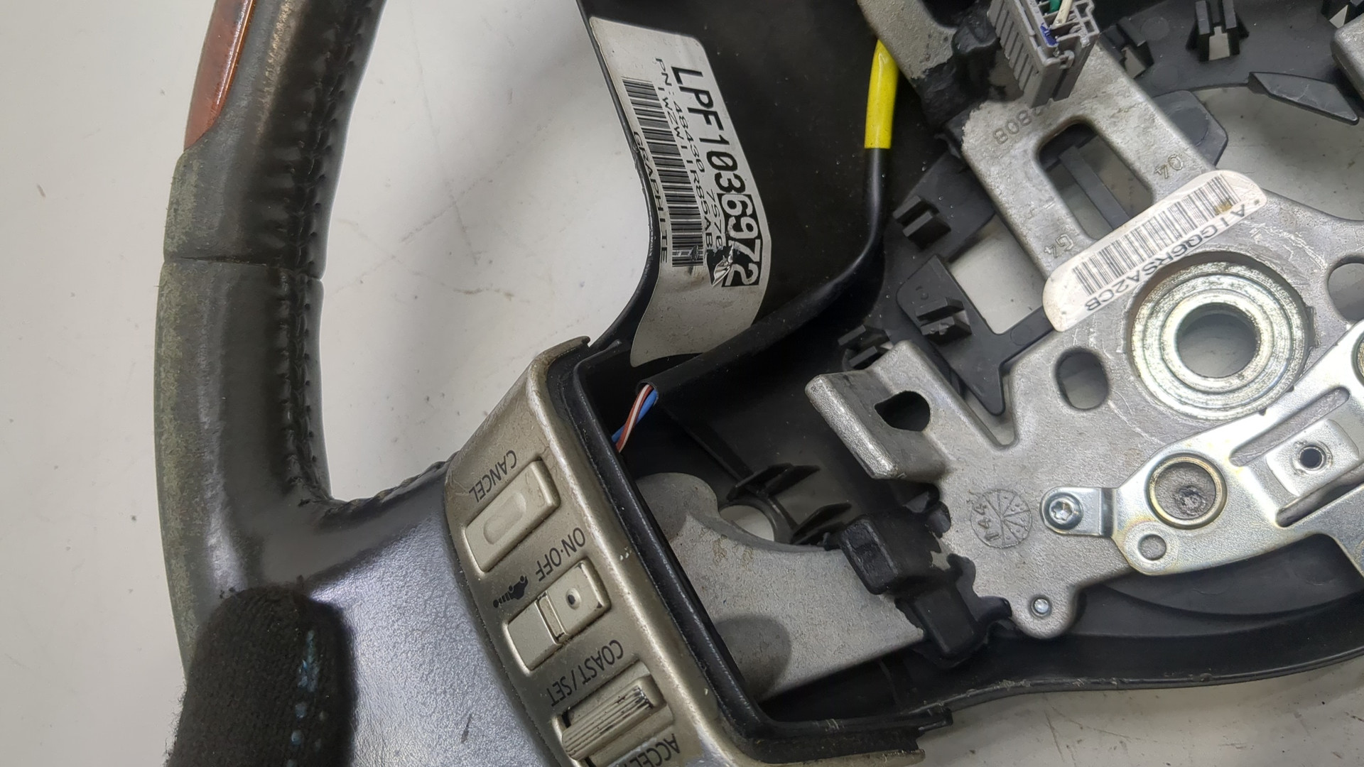 Рулевое колесо (руль)