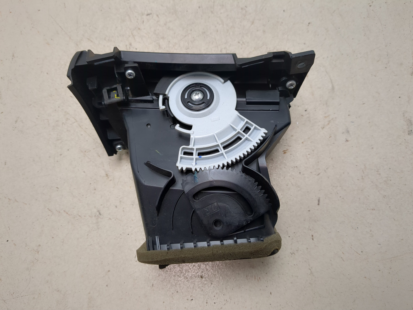 Дефлектор воздушный