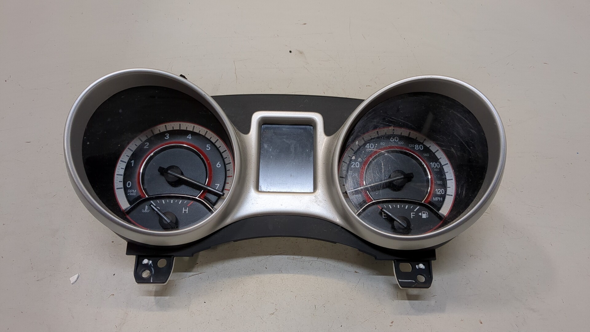 Панель приборов