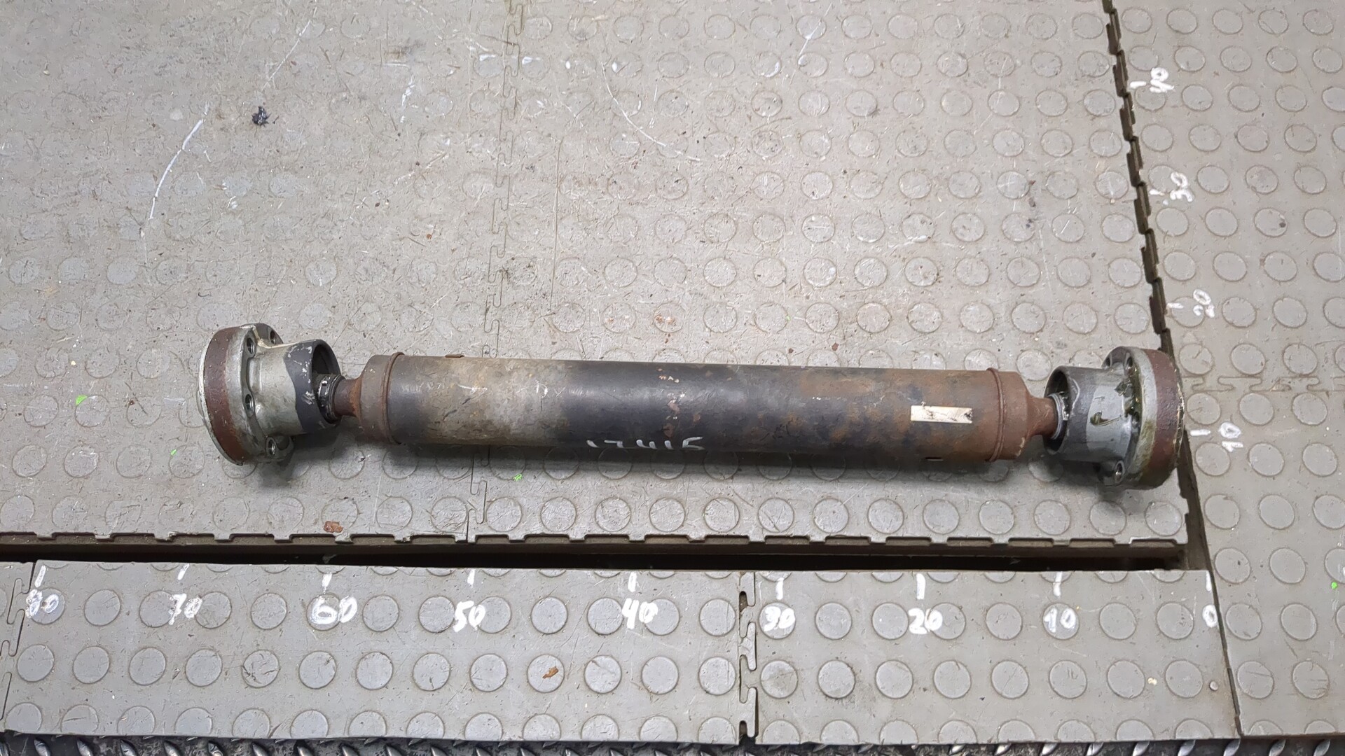 Вал карданный передний