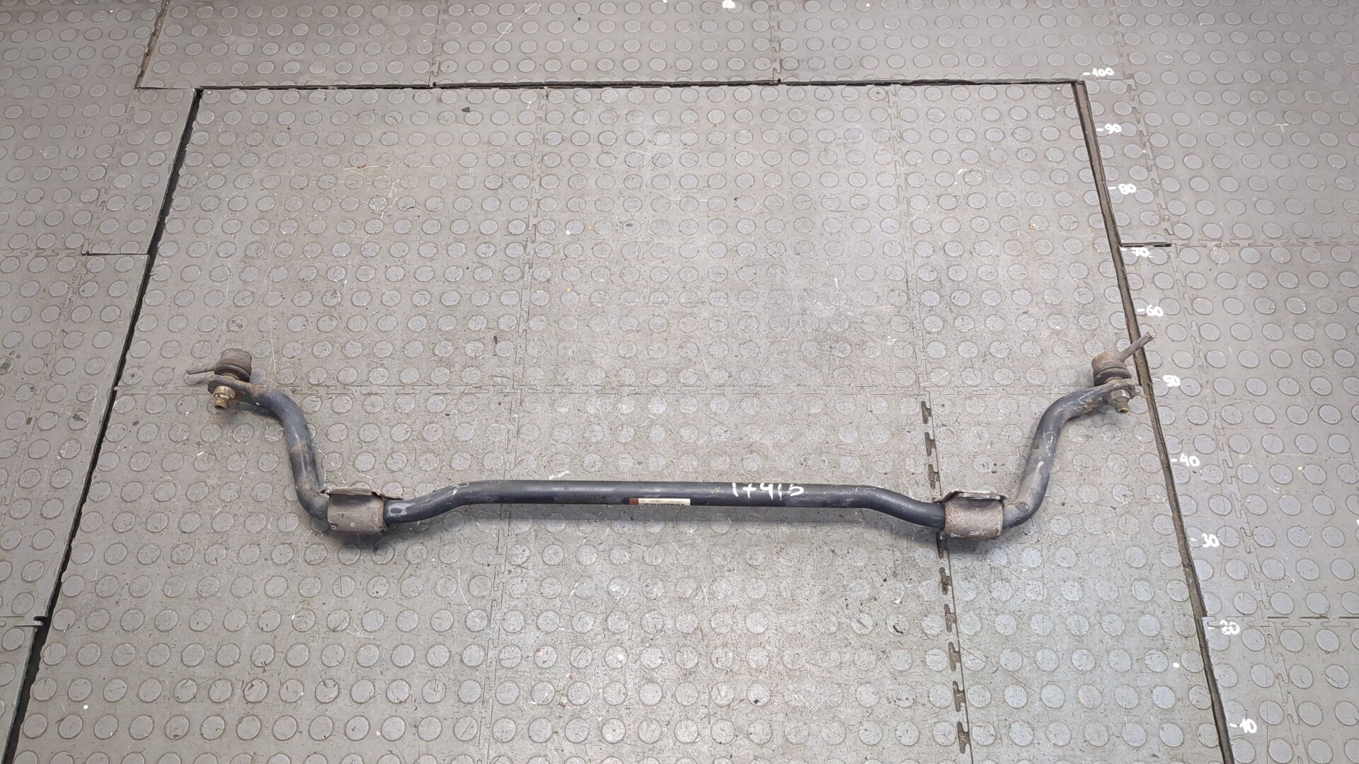 Стабилизатор задний