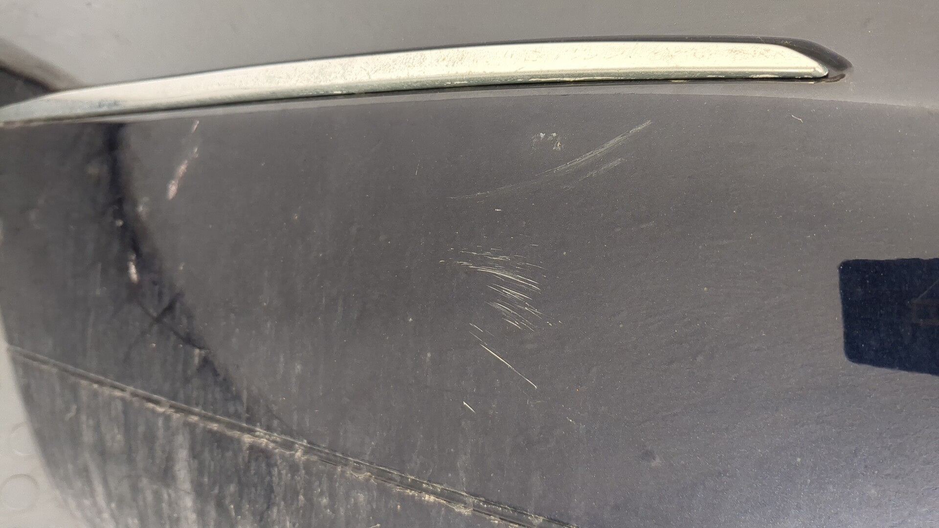 Бампер задний