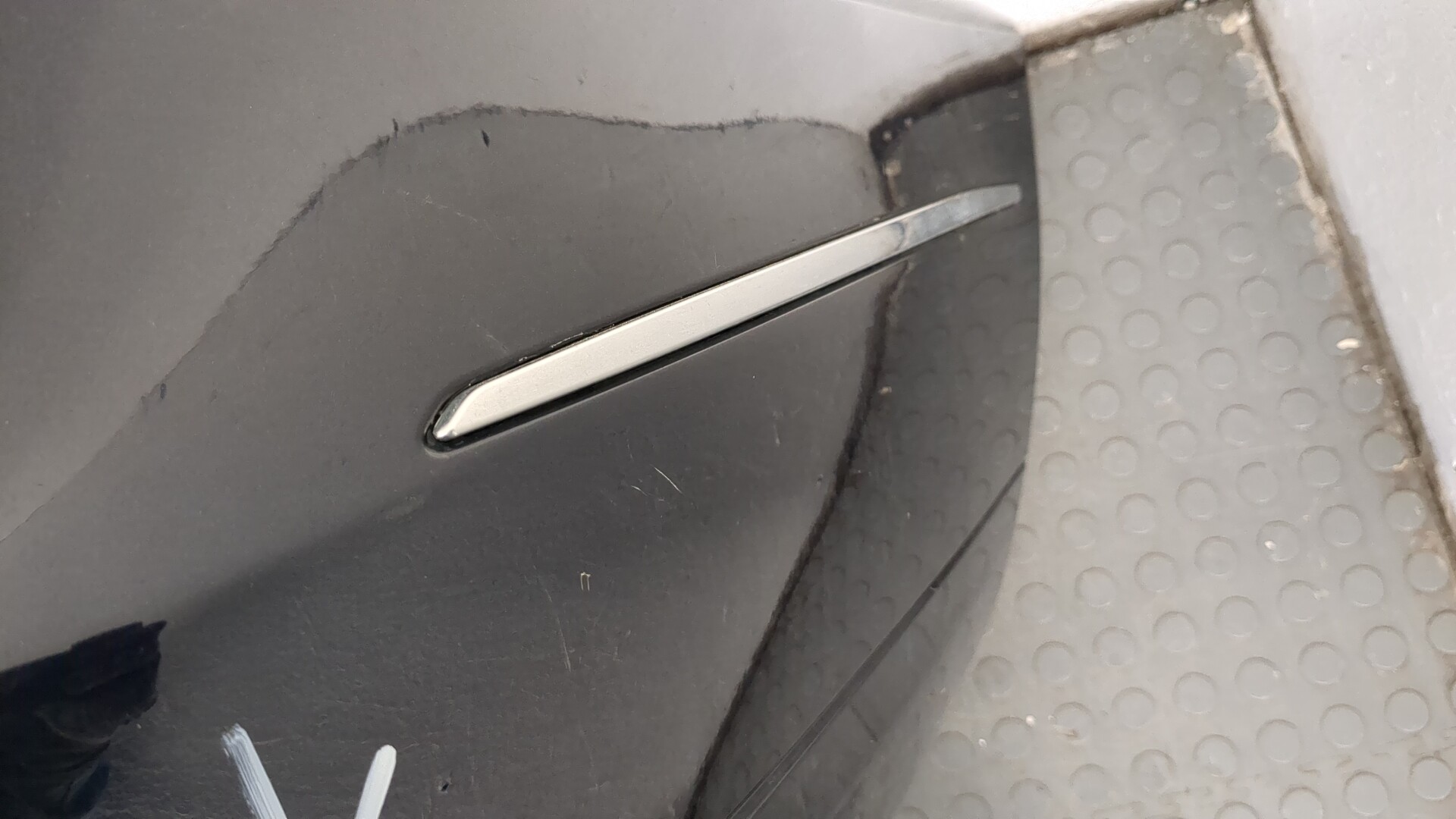 Бампер задний