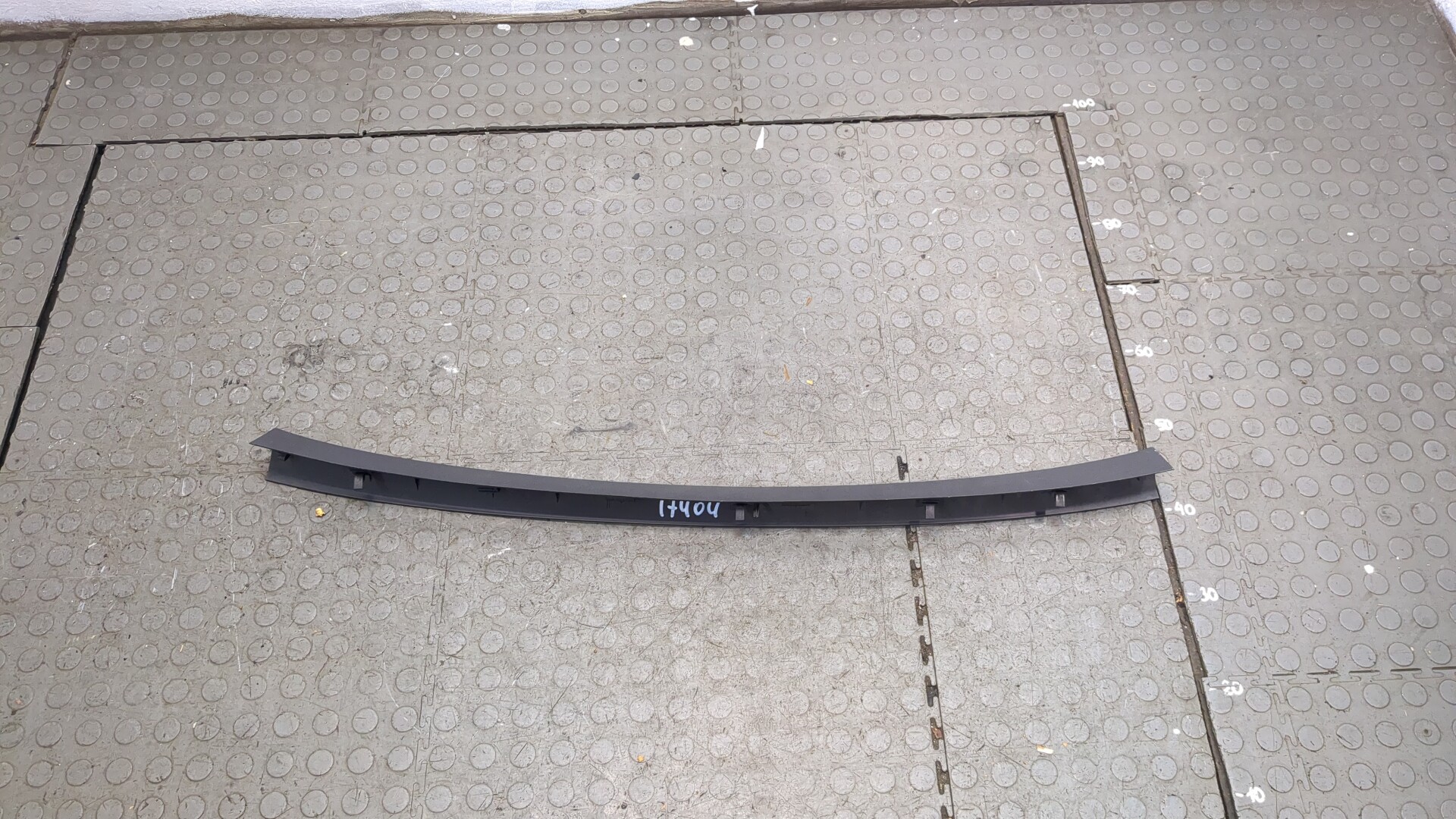 Обшивка багажника