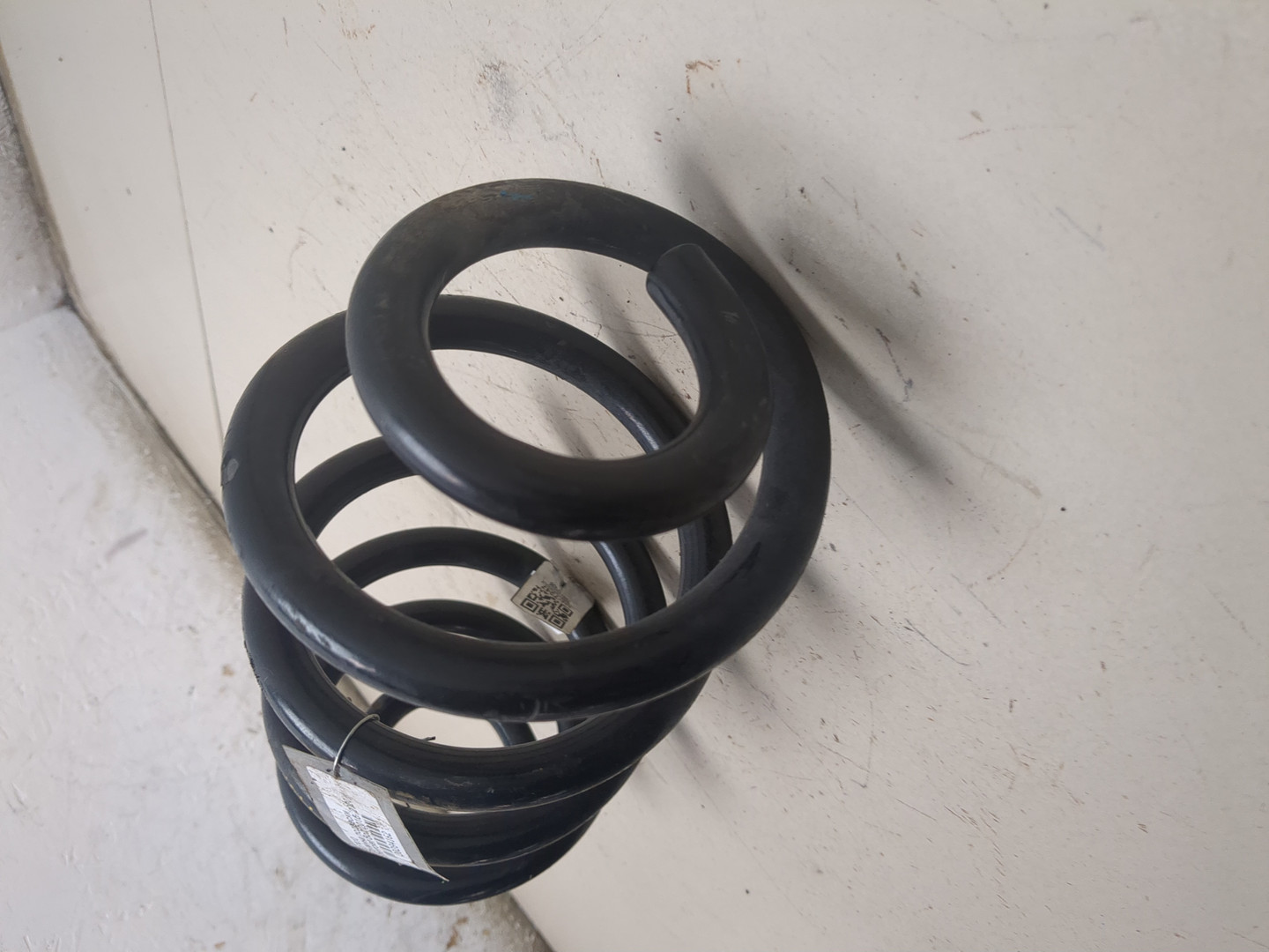 Пружина задняя