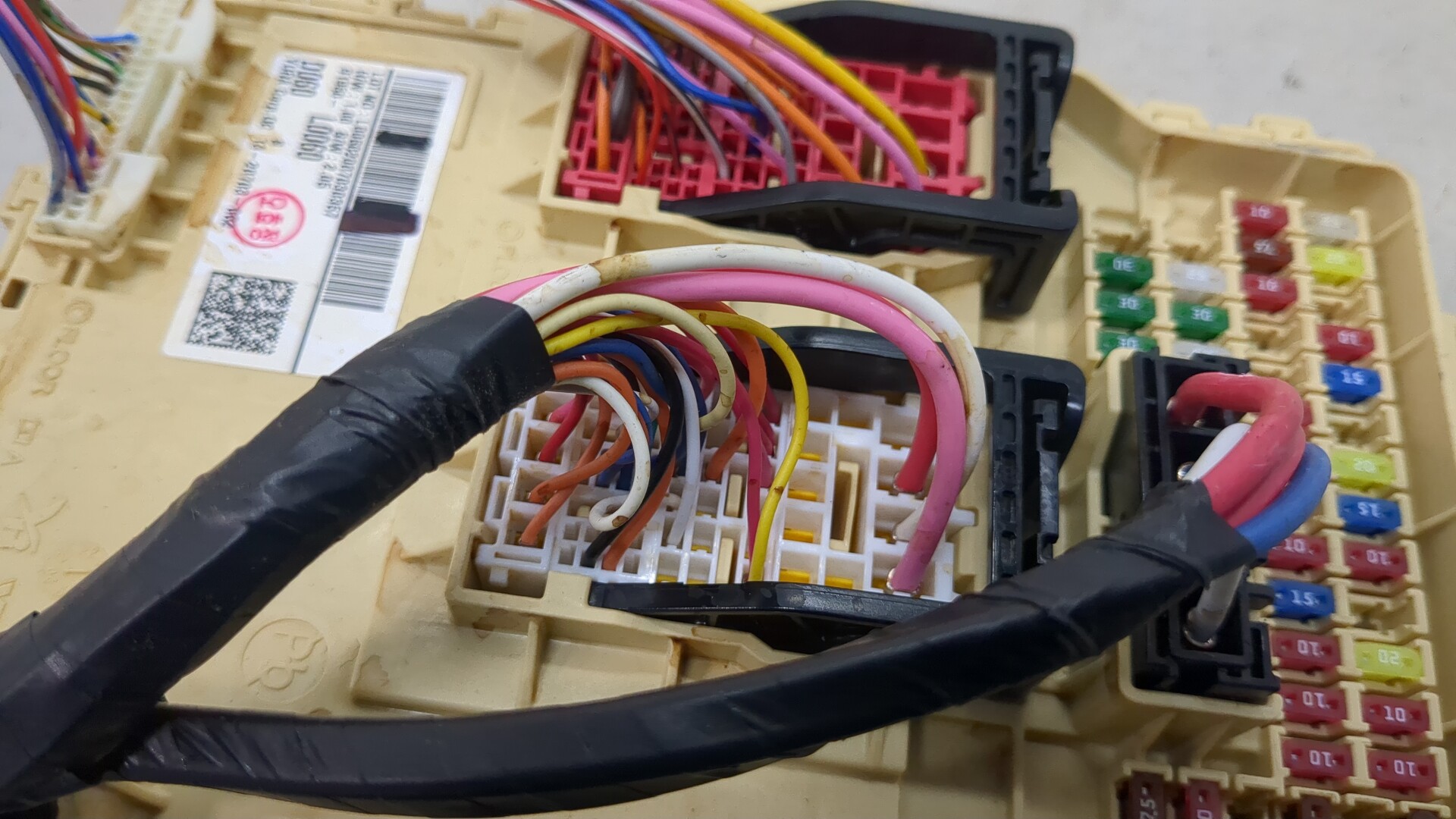 Блок предохранителей