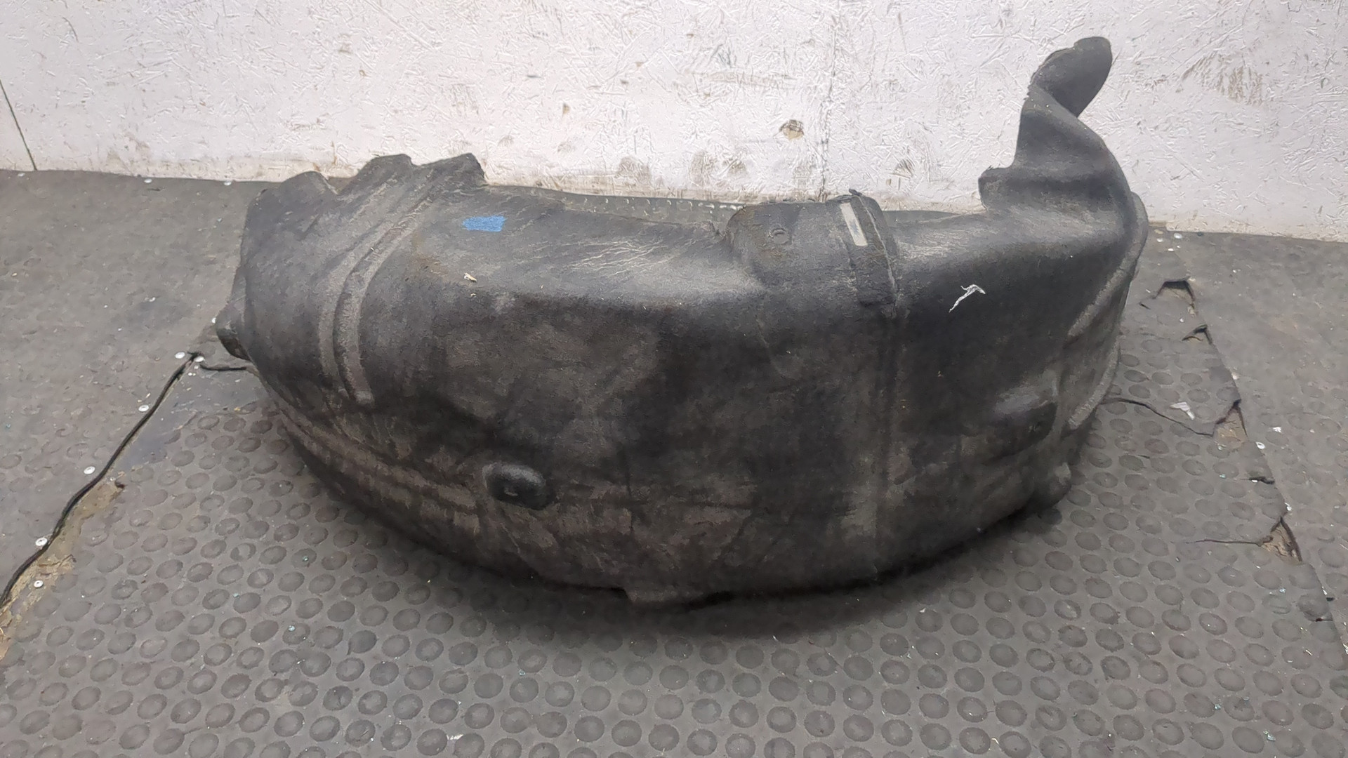 Локер передний левый