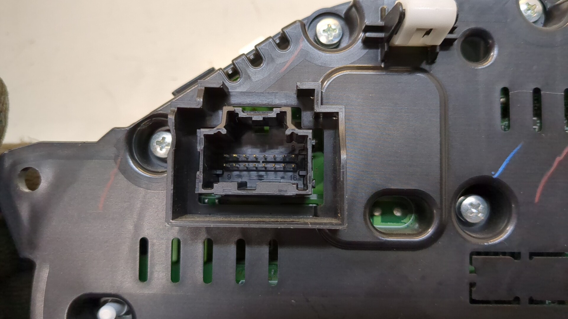 Панель приборов