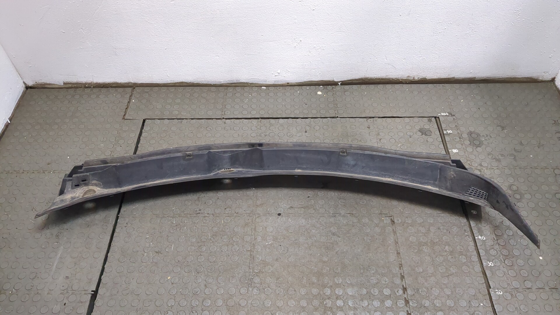 Решетка стеклоочистителей (Жабо)