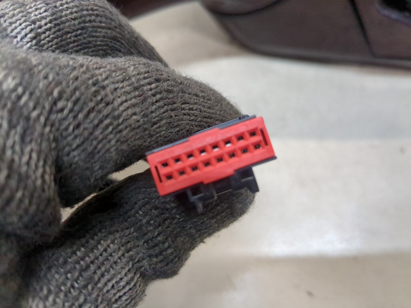 Зеркало левое электрическое