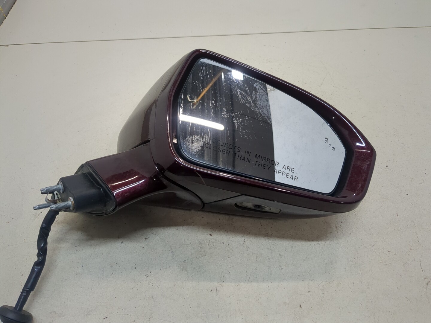 Зеркало правое электрическое