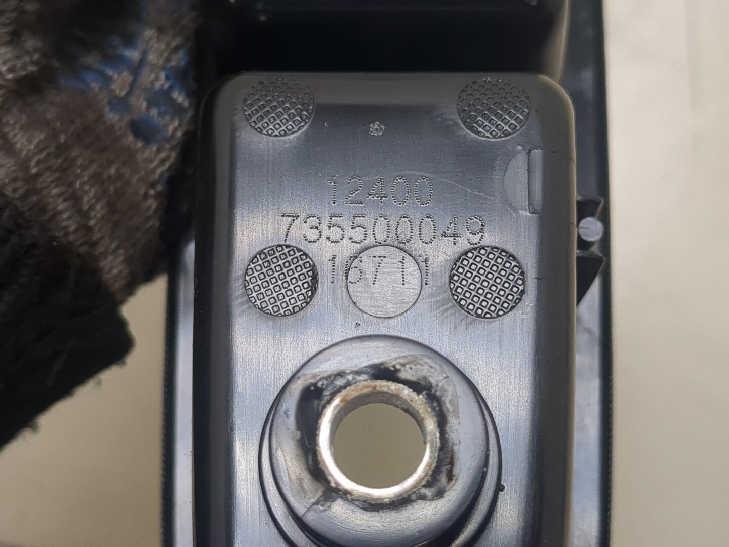 Кнопка стеклоподъемника