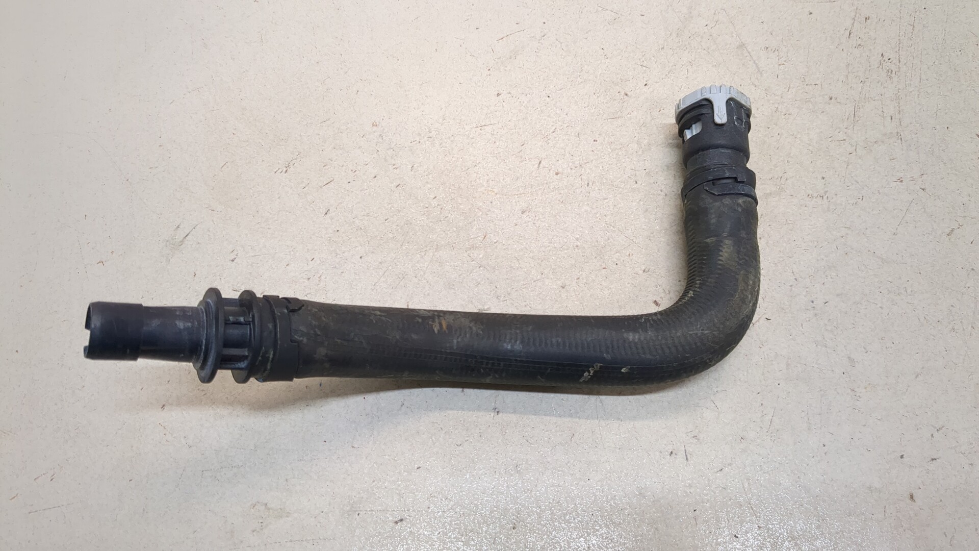 Патрубок отопителя