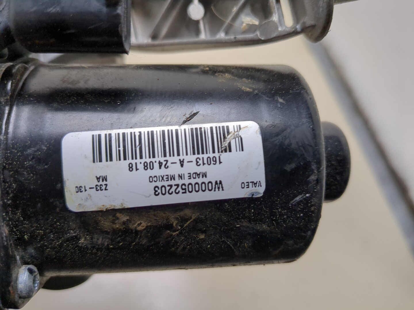 Моторчик стеклоочистителя передний