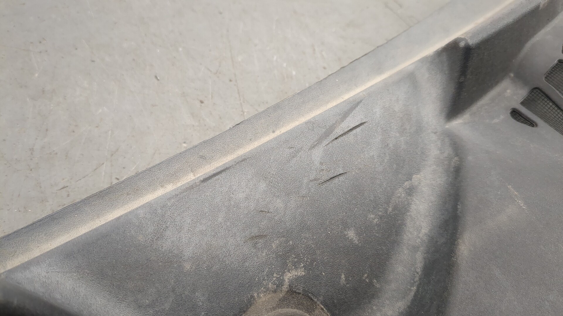 Решетка стеклоочистителей (Жабо)