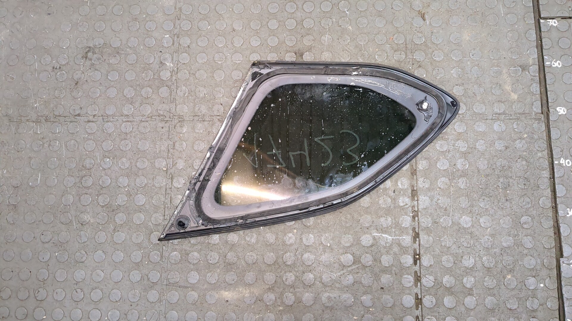 Стекло боковое