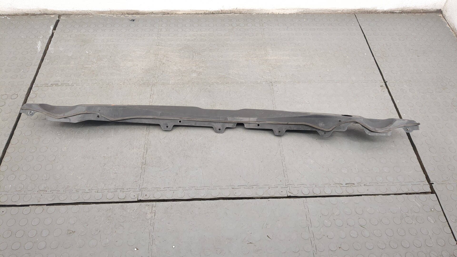 Решетка стеклоочистителей (Жабо)