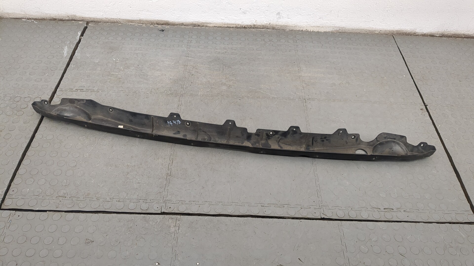 Решетка стеклоочистителей (Жабо)