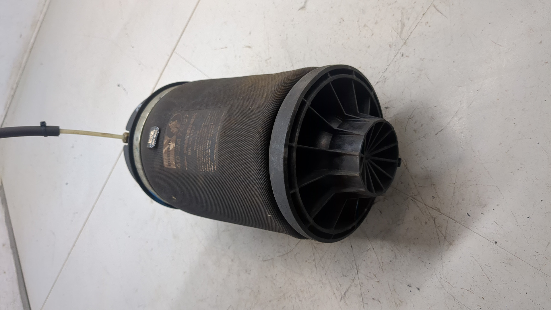 Амортизатор задний (стойка)