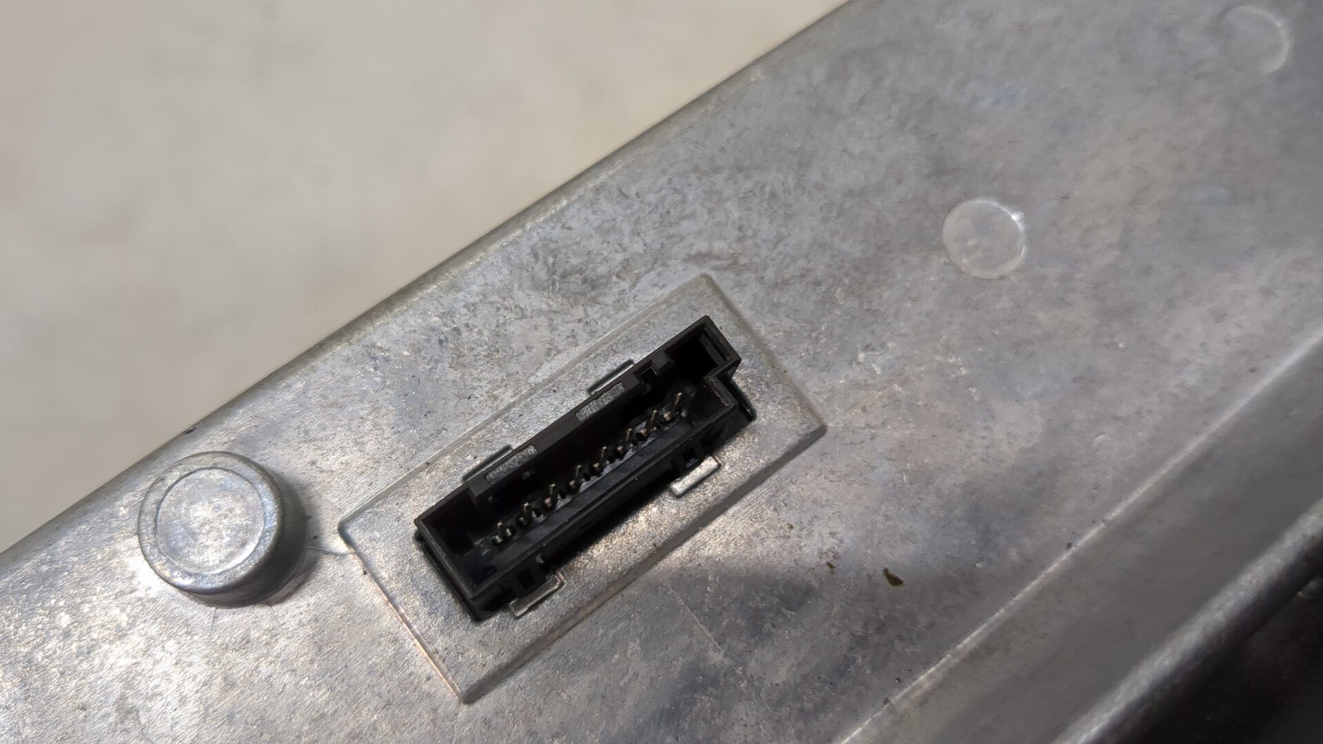 Преобразователь напряжения (адаптер)