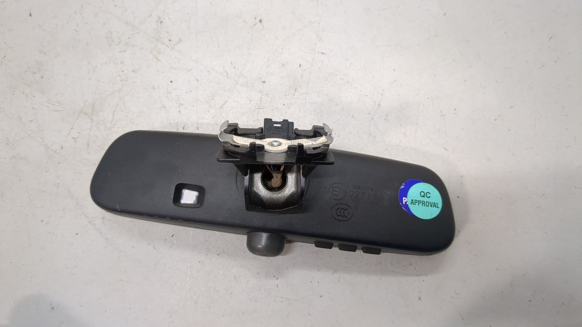 Зеркало заднего вида