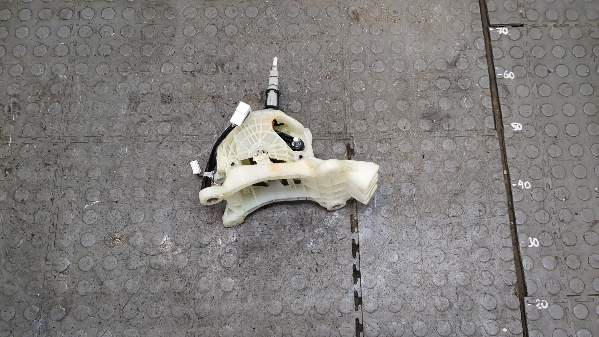 Кулиса МКПП / АКПП